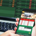 How do online slot games use math to create winning chances?